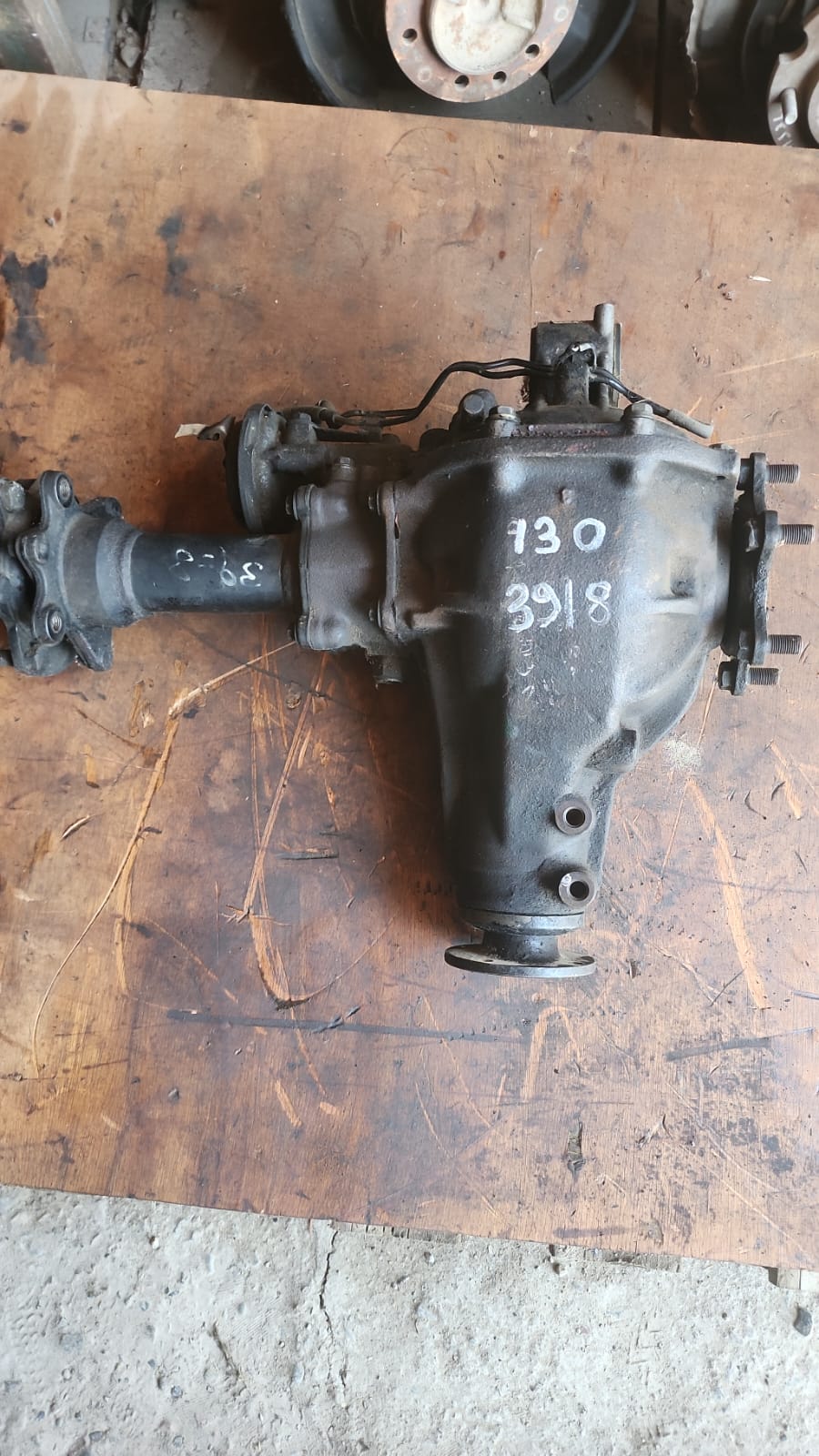 Передний редуктор 39/8 на Toyota Hilux Surf 130